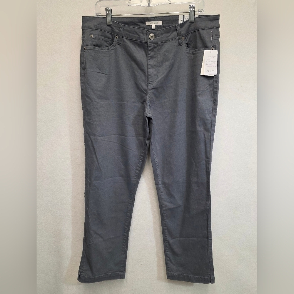 STS Blues Bella Steel Blue Straight Leg 9" Midrise Womens Size 33 Waist New